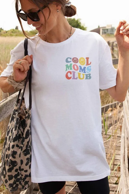 COOL MOMS CLUB GRAPHIC TEE