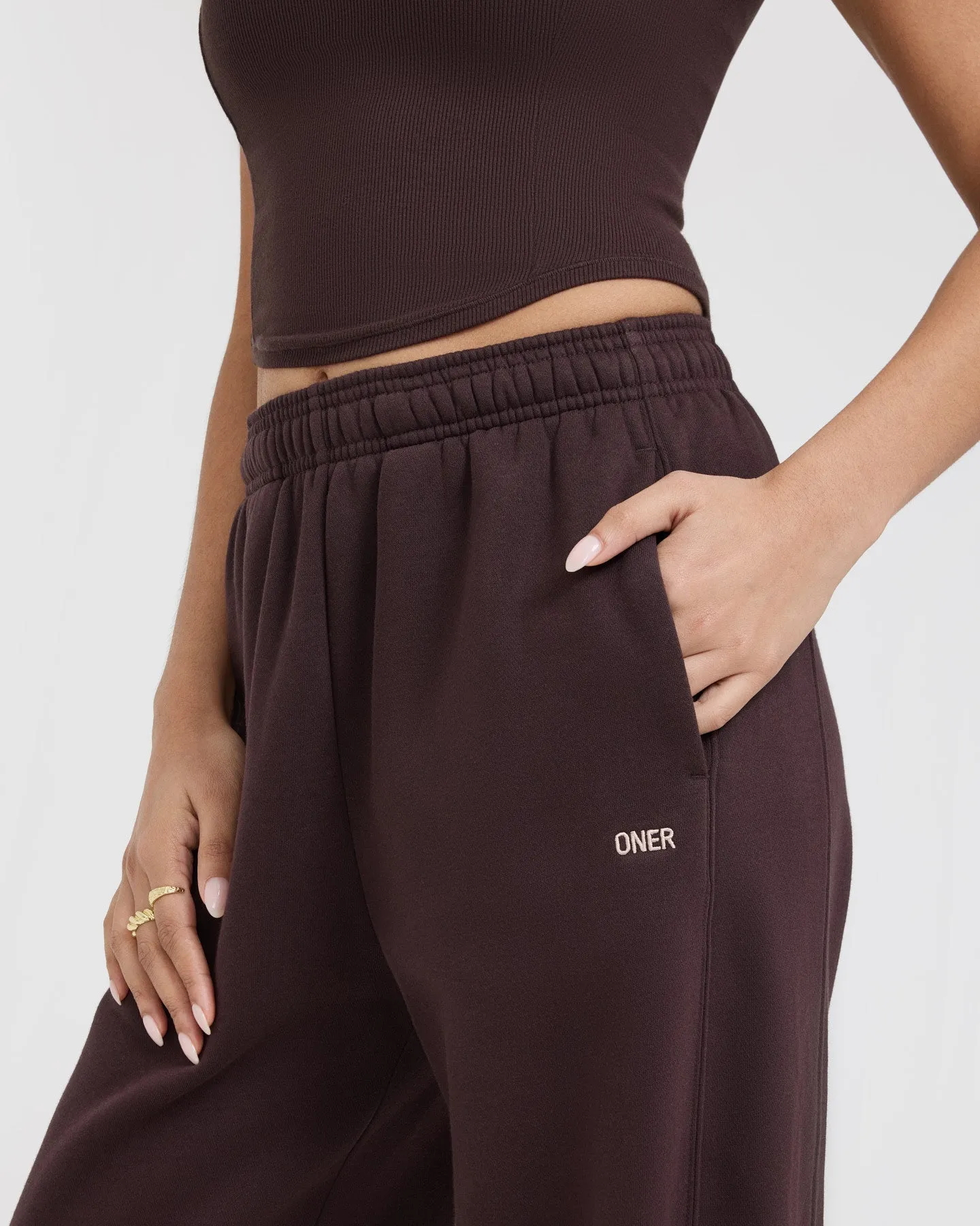 Foundations Jogger | Plum Brown