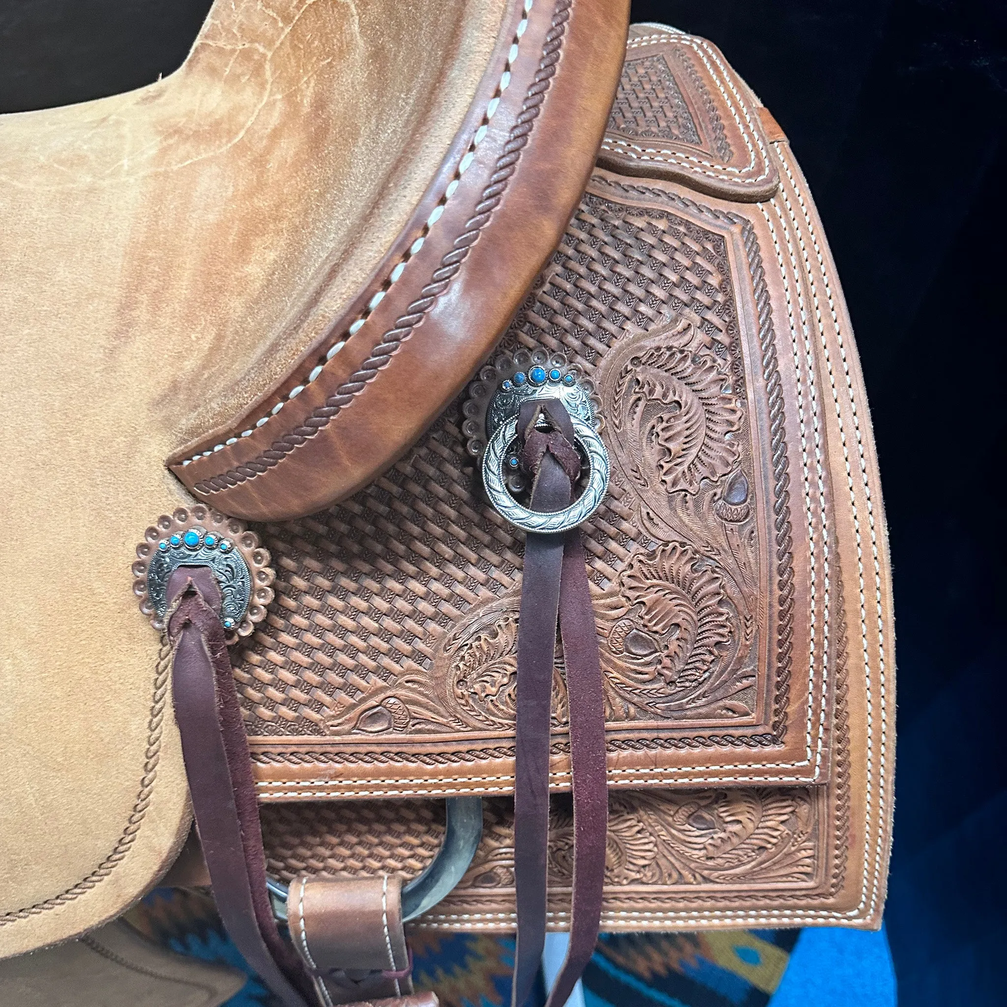 HR Saddle 15.5 Inch Signature Ranch Roper