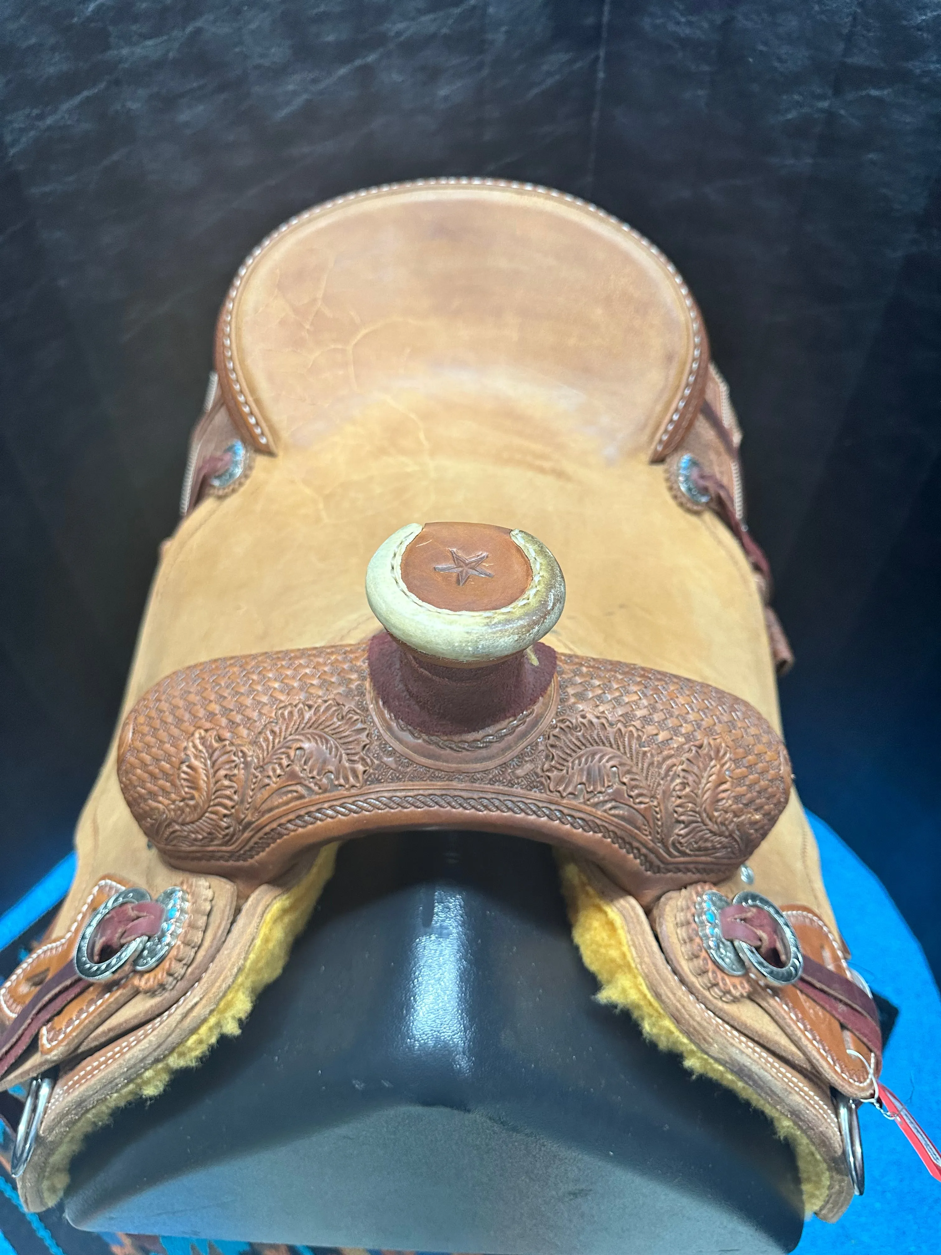 HR Saddle 15.5 Inch Signature Ranch Roper