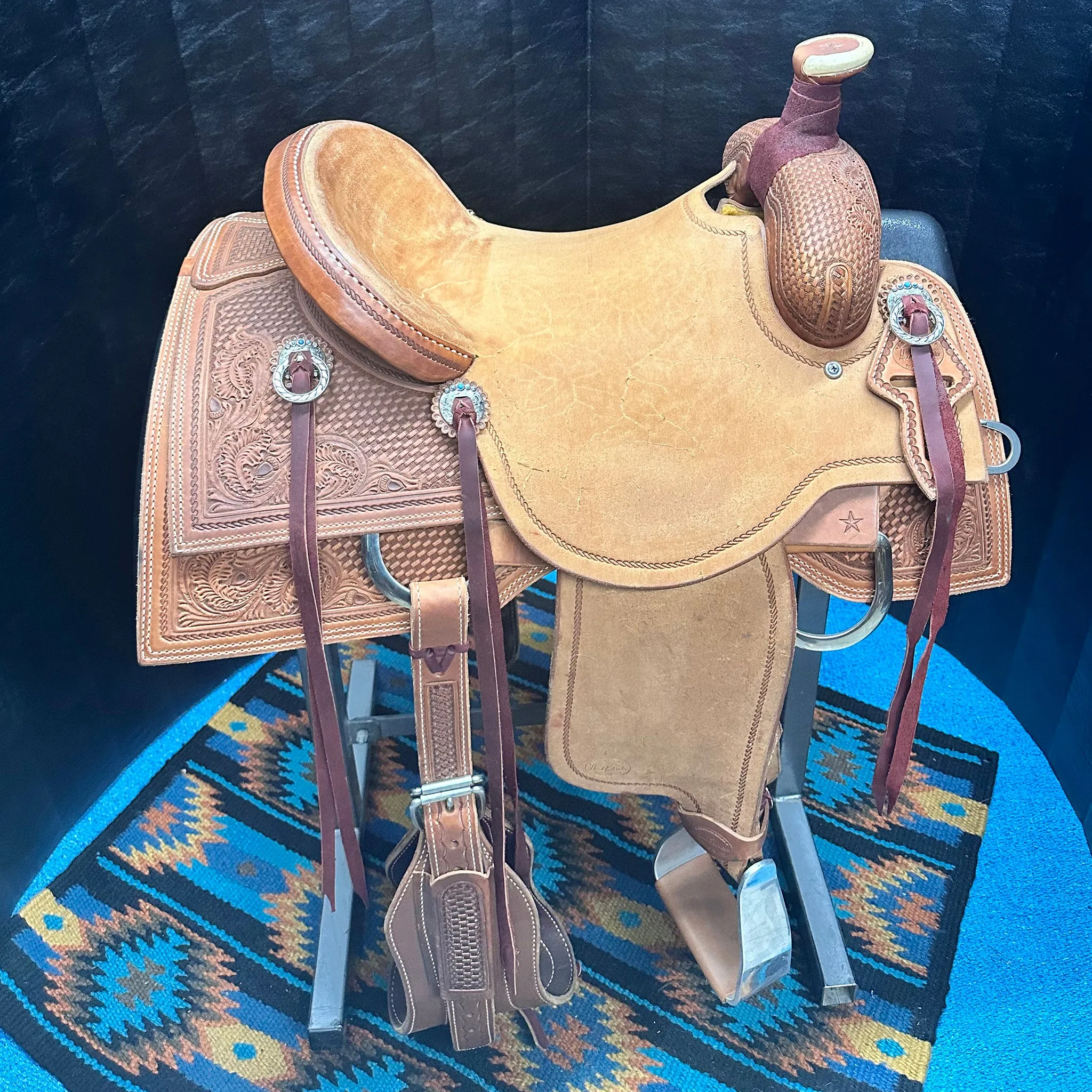 HR Saddle 15.5 Inch Signature Ranch Roper