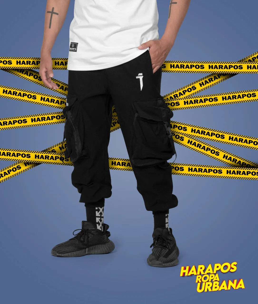 Jogger tactico coreano negro con letras chinas