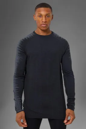 Man Active Seamless Stripe Long Sleeve Top