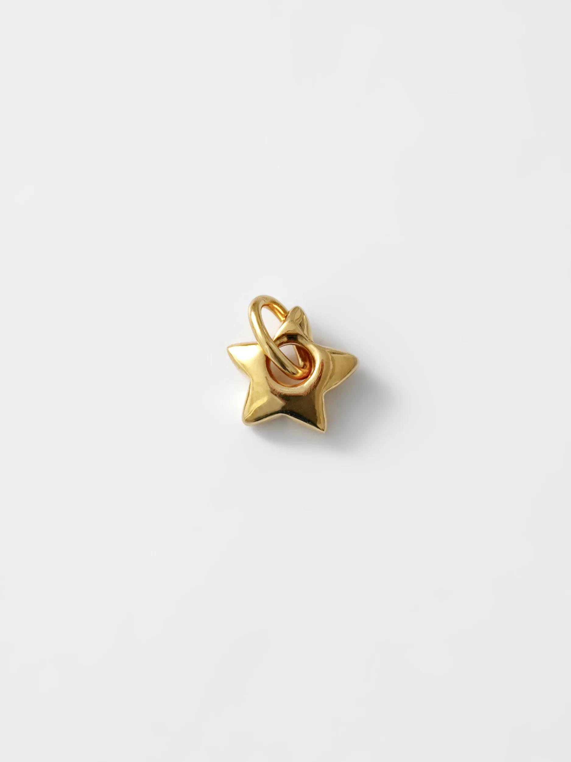 Mini Star Charm in Gold