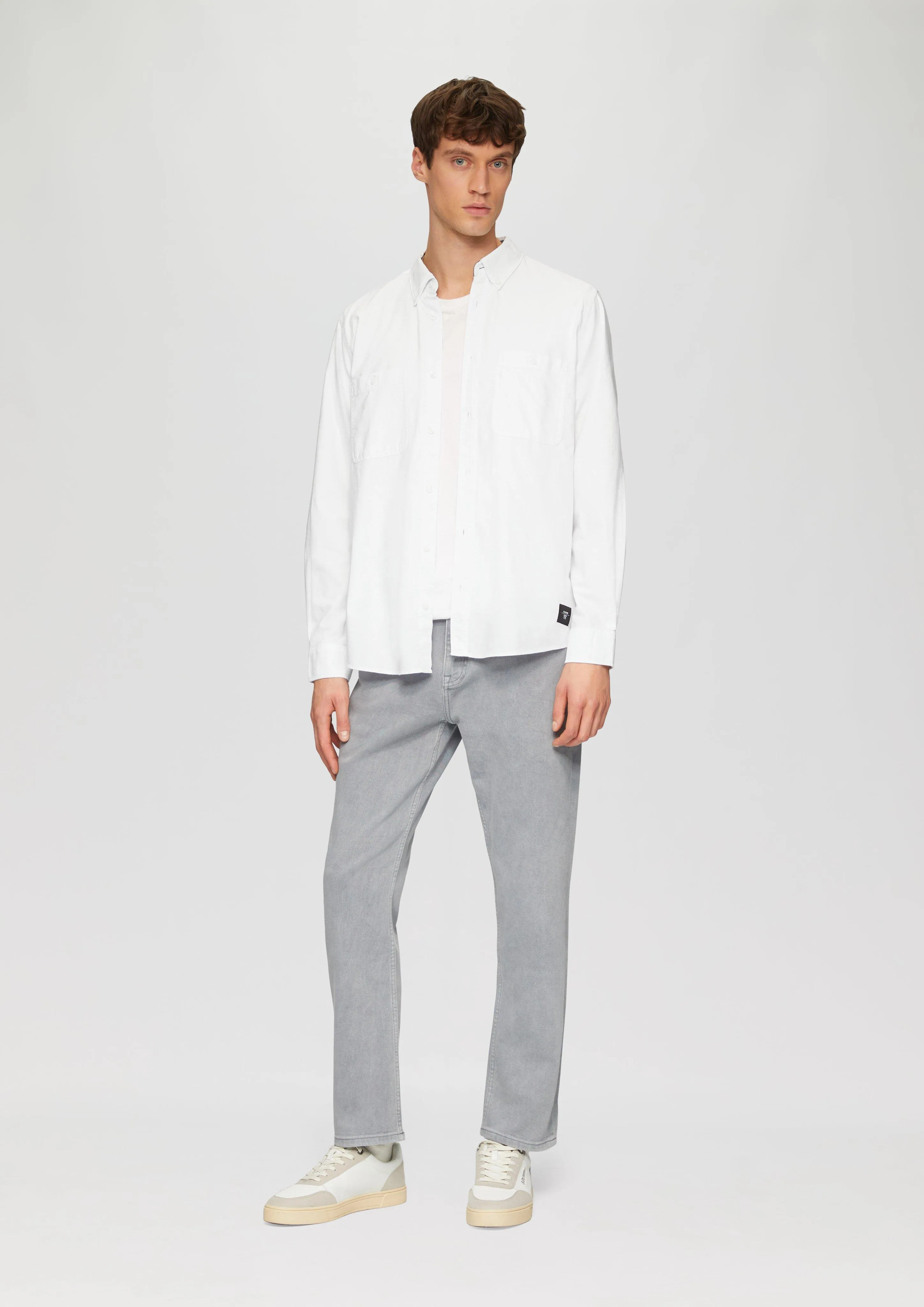 Regular fit: cotton shirt with a button-down collar