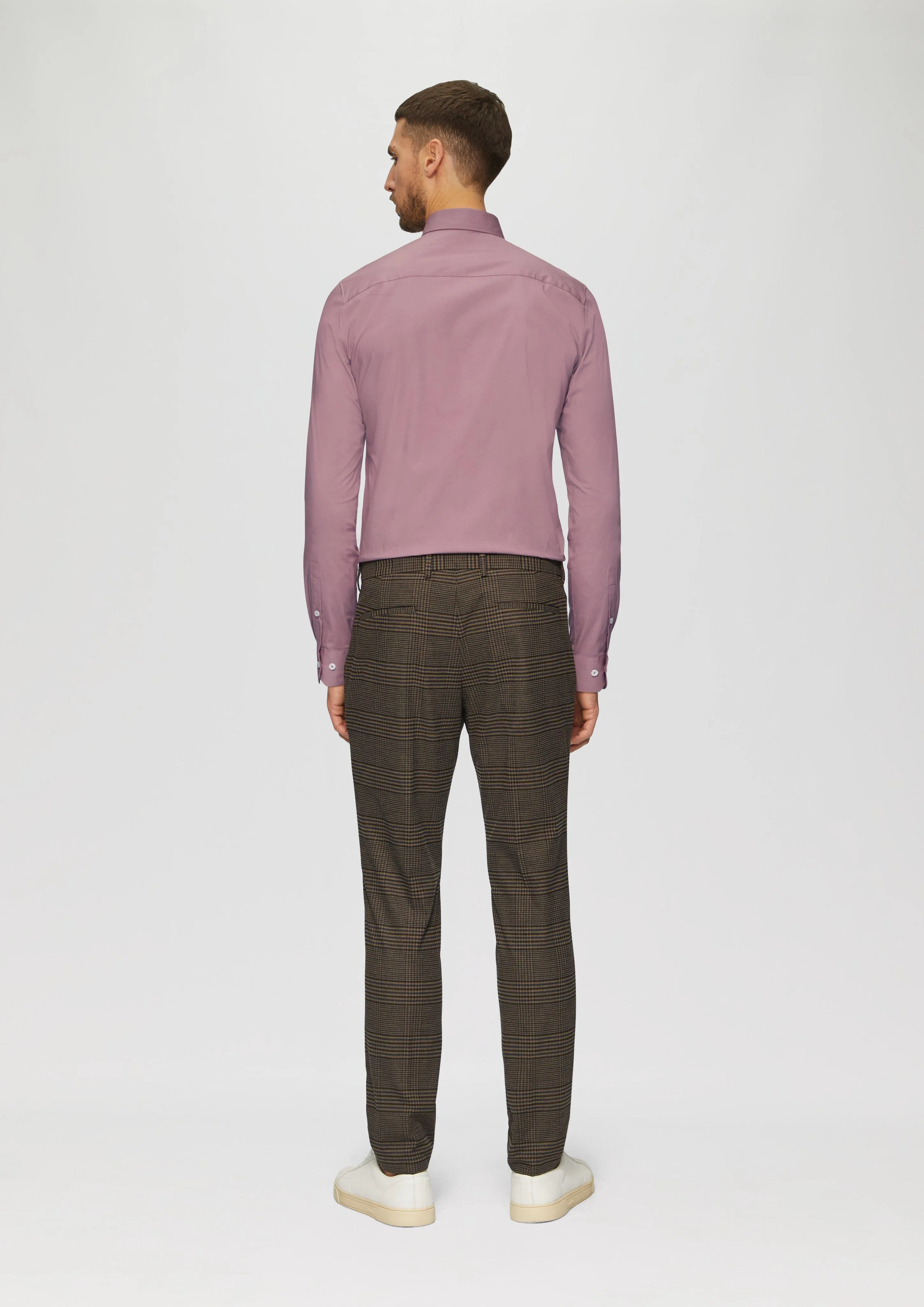 Tailored fit: stretch cotton shirt with a Kent collar