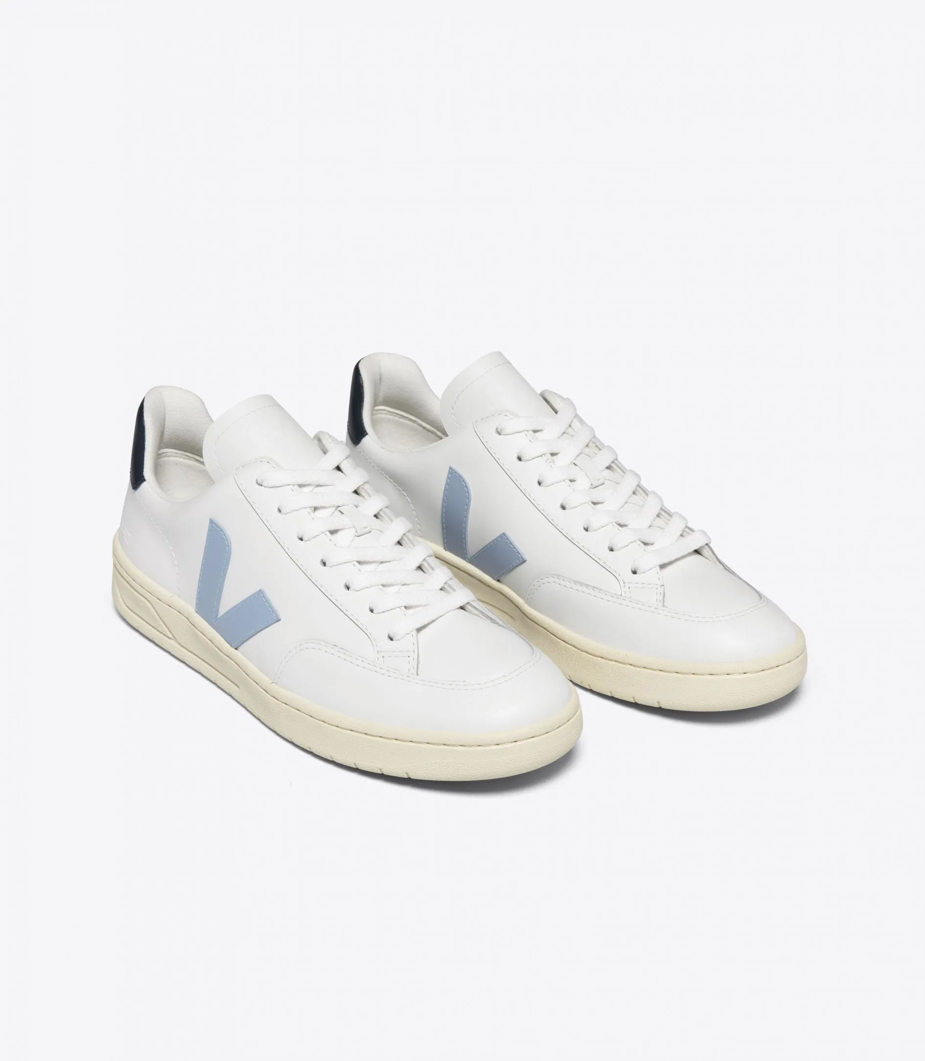 V-12 Leather Extra White Steel Nautico